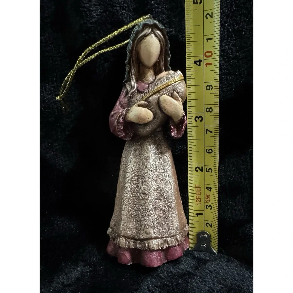 Mother Mary‎ And Baby Jesus Christmas Ornament Vintage 2007